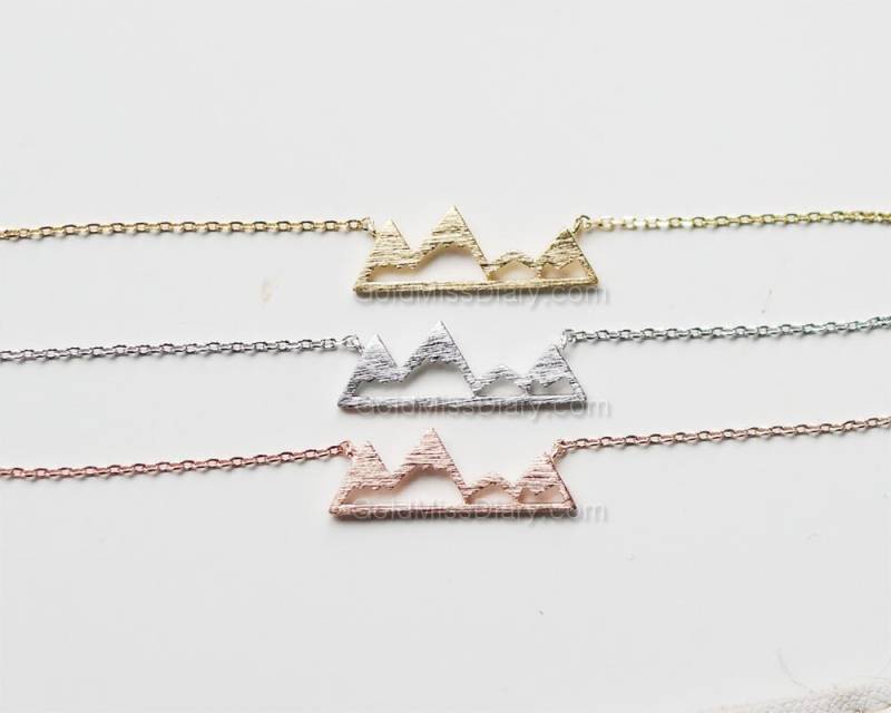 Rose Gold Berg Top Halskette, Kleine Anhänger Verschneite Charme, Natur Schmuck, Geschenkideen von MissDiary