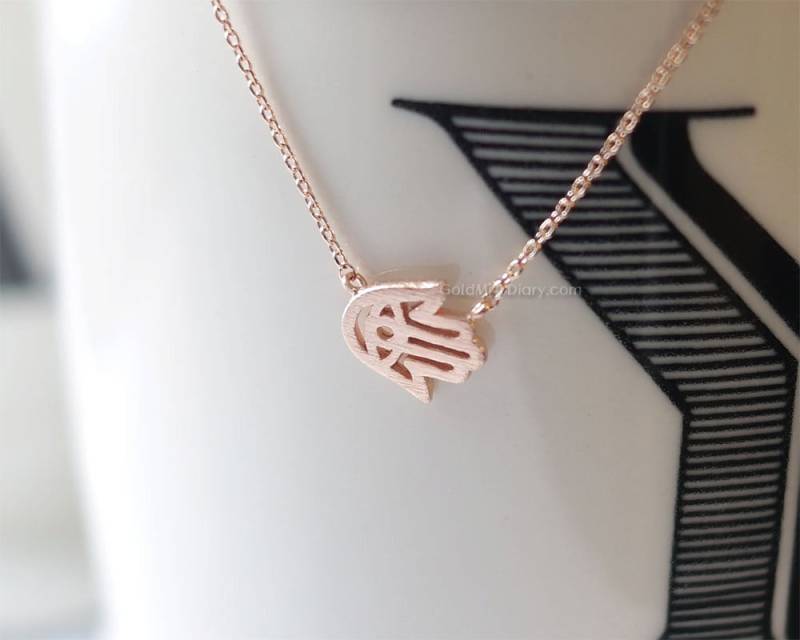 Rose Gold Tiny Seitlich Hamsa Halskette, Rose Hand Der Fatima Auge, Zarten Dünnen Goldhalskette von MissDiary