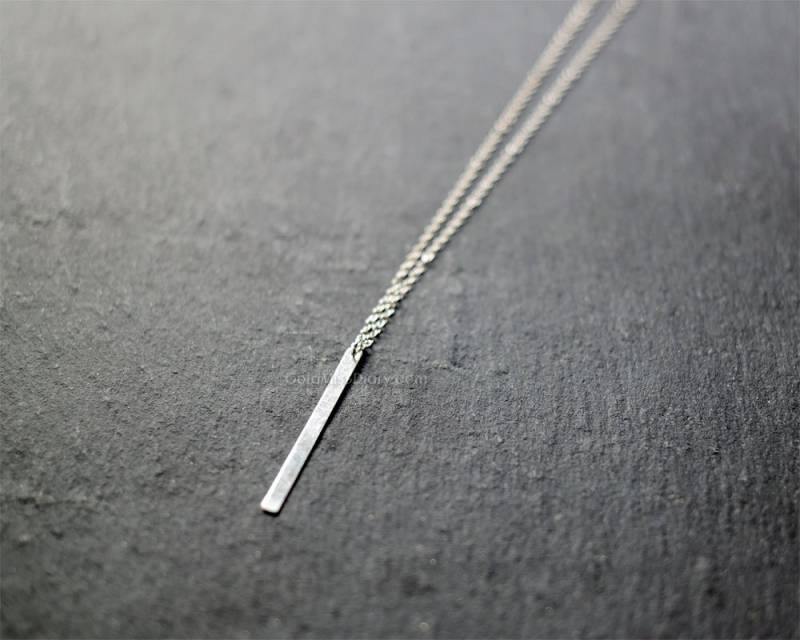 Silber Bar Skinny Vertikale Halskette/Perfekte Schichtung Sterling Kette, Lang Anhänger Wählen Sie Ihre Länge Silber Bar Skinny Vertikale Halskette/Perfekte Schichtung Sterling Kette, Lang Anhänger Wählen Sie Ihre Länge von MissDiary