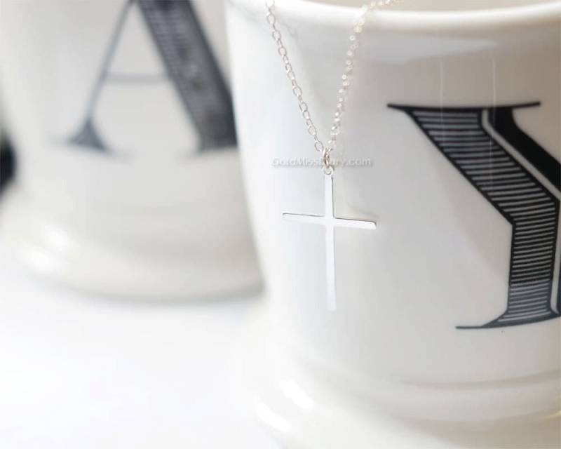 sterling Silber Kreuz Anhänger/Perfekte Schichting Halskette Wählen Sie Ihre Länge sterling Silber Kreuz Anhänger/Perfekte Schichting Halskette Wählen Sie Ihre Länge von MissDiary