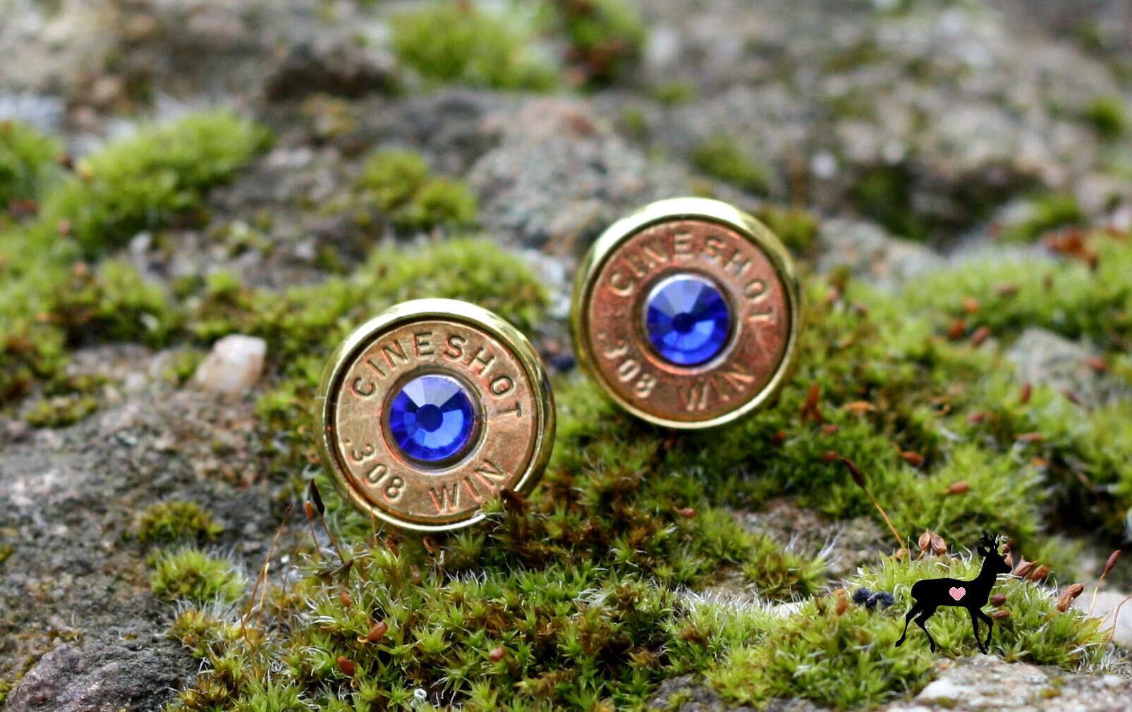 Ohrstecker Mit Swarovski-stein Und Patrone Hülse Saphirblau von MissHuntressJewelry