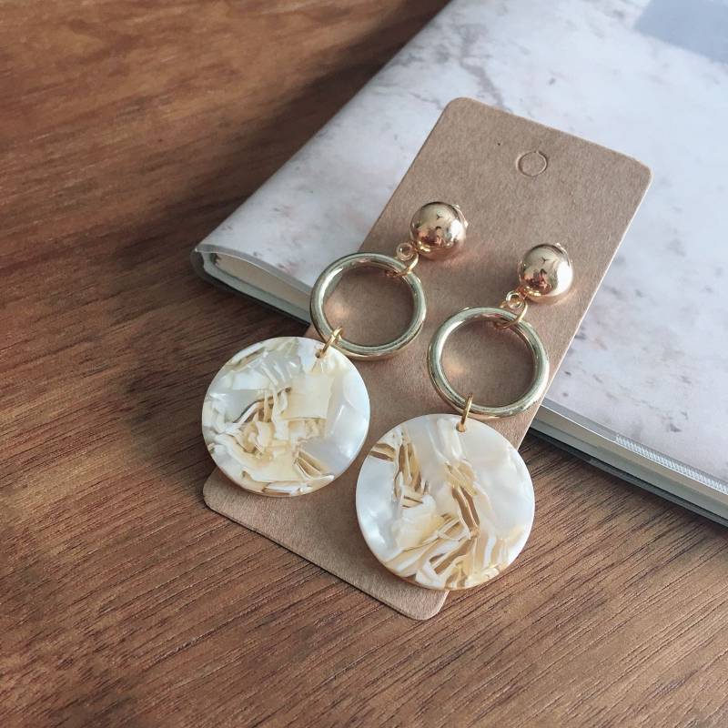 Attena Ohrring Attena Ohrring von MissJStudio