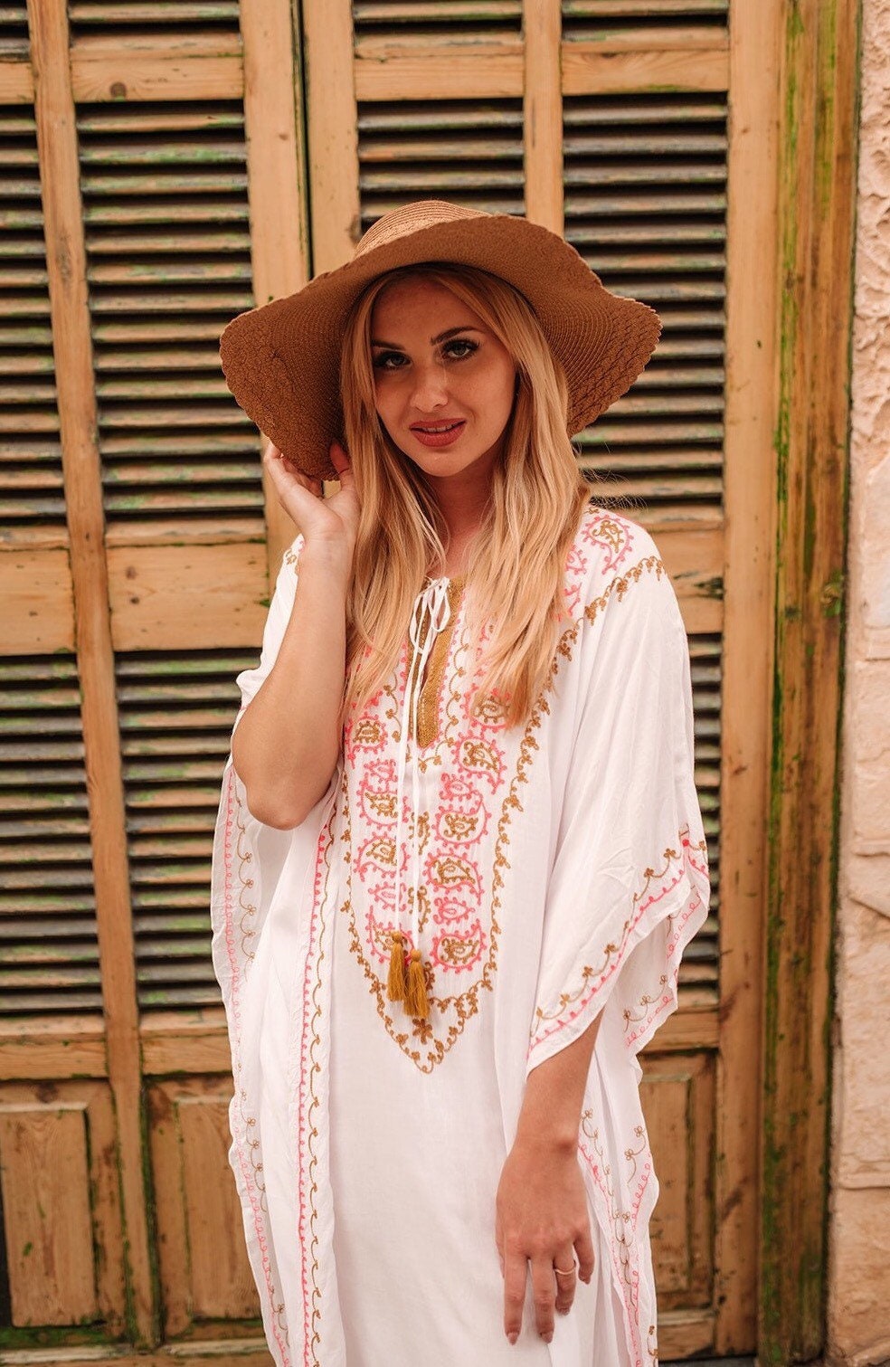 Linda Kleid, Stickerei Kragen, Super Weiches Rayon Sommer Kurzes Geschenke Stil Kaftan von MissKitschStore