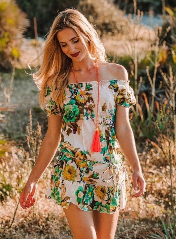 Weiß Grün Floral Kurze Baumwolle Sommerkleid, Boho Kurzes Kleid, Strandkleid, Tunika Urlaub Cali Summer Dress Weiß Grün Floral Kurze Baumwolle Sommerkleid, Boho Kurzes Kleid, Strandkleid, Tunika Urlaub Cali Summer Dress von MissKitschStore
