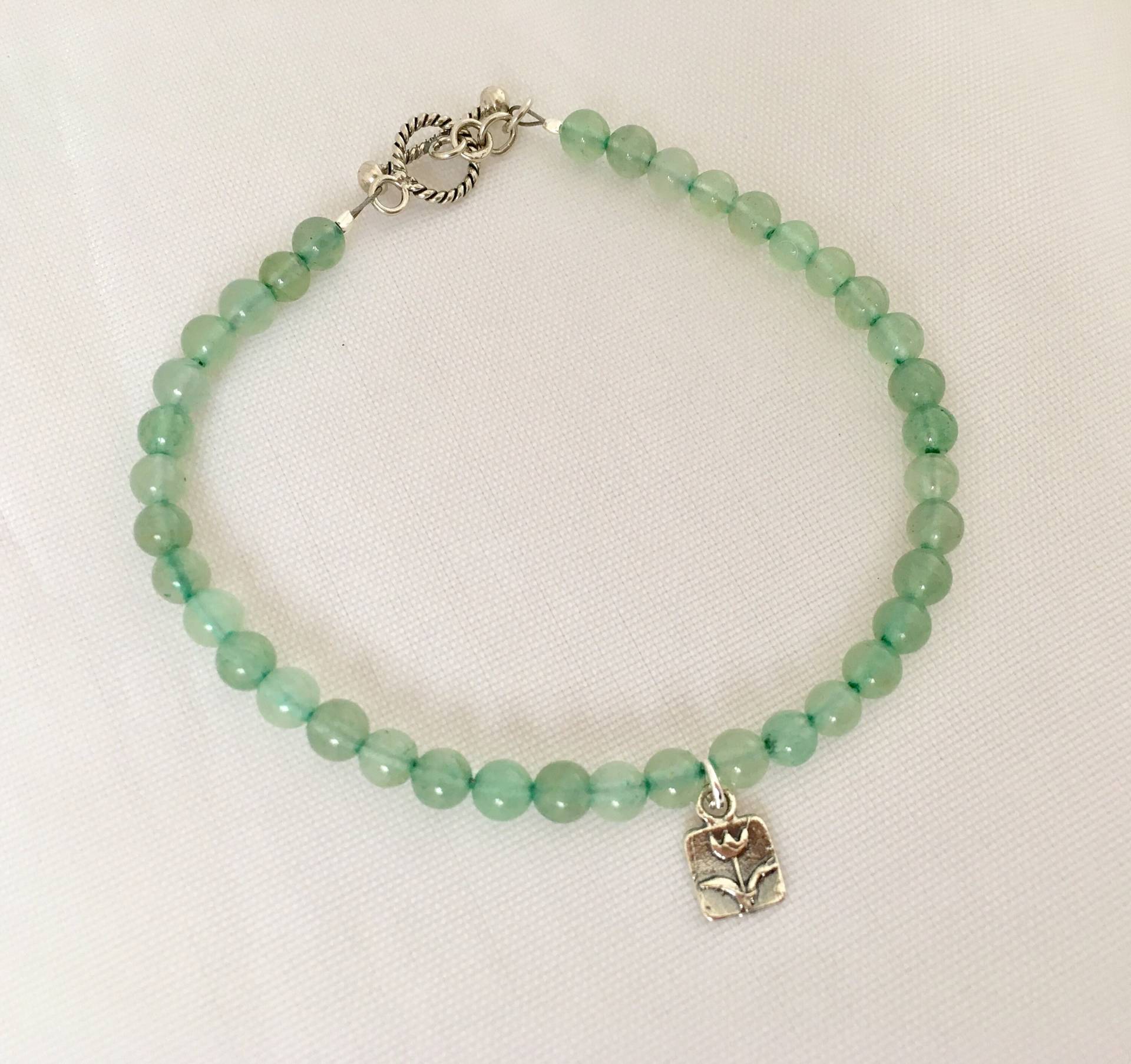 Einfache Edelstein | Aventurin Armband Mit Handwerker Sterling Silber Knebel Verschluss & Blume Anhänger Einfache Edelstein | Aventurin Armband Mit Handwerker Sterling Silber Knebel Verschluss & Blume Anhänger von MissKooRoosBeads