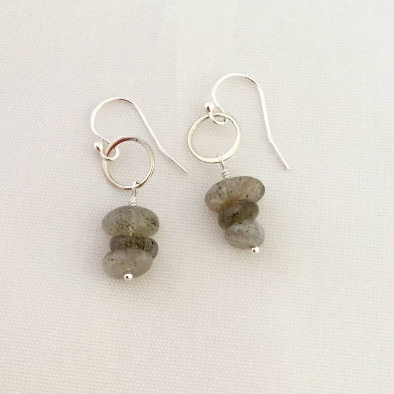 Labradorit Und Sterling Silber Ohrringe von MissKooRoosBeads