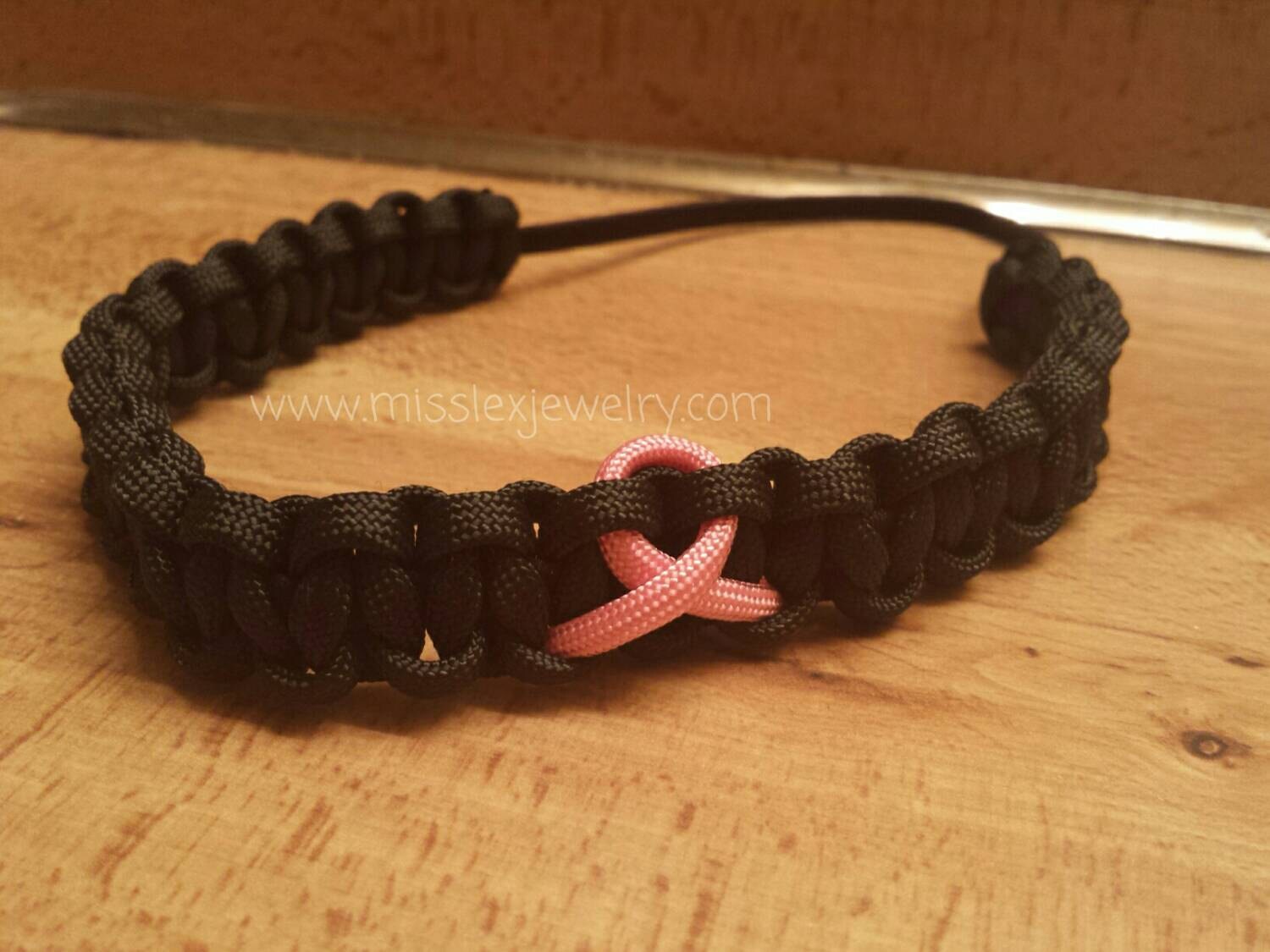 Brustkrebs Bewusstsein Paracord Stirnband Brustkrebs Bewusstsein Paracord Stirnband von MissLexJewelry