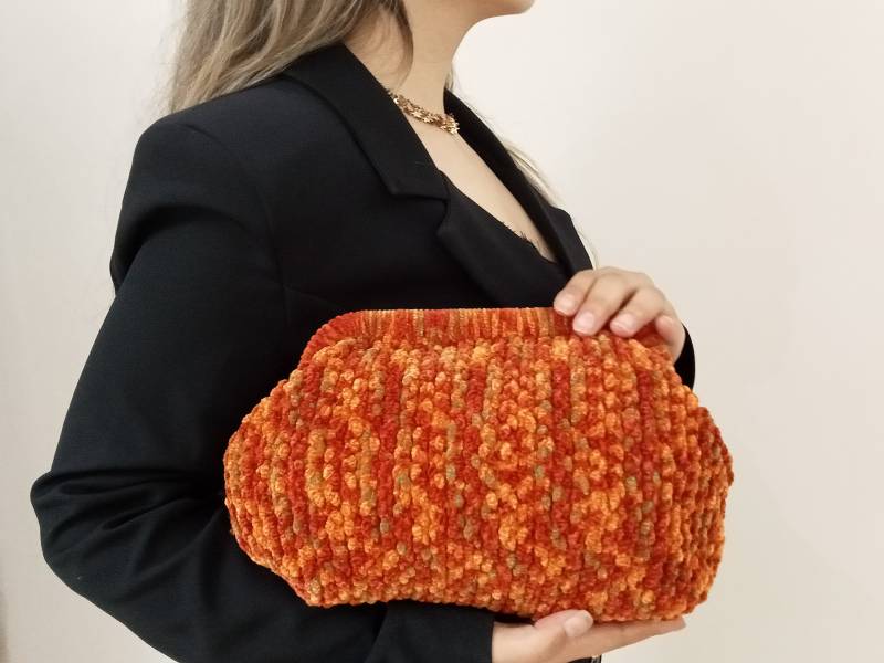 Handgefertigte Orange Halloween Accessoire, Abend Häkeln Samt Tasche, Gestrickte Clutch Winter Geschenk Für Freundin von MissLifeStore