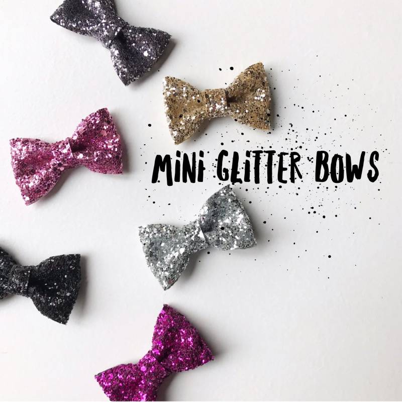 Mini Glitter Bögen Im Haar von MissMaggPies