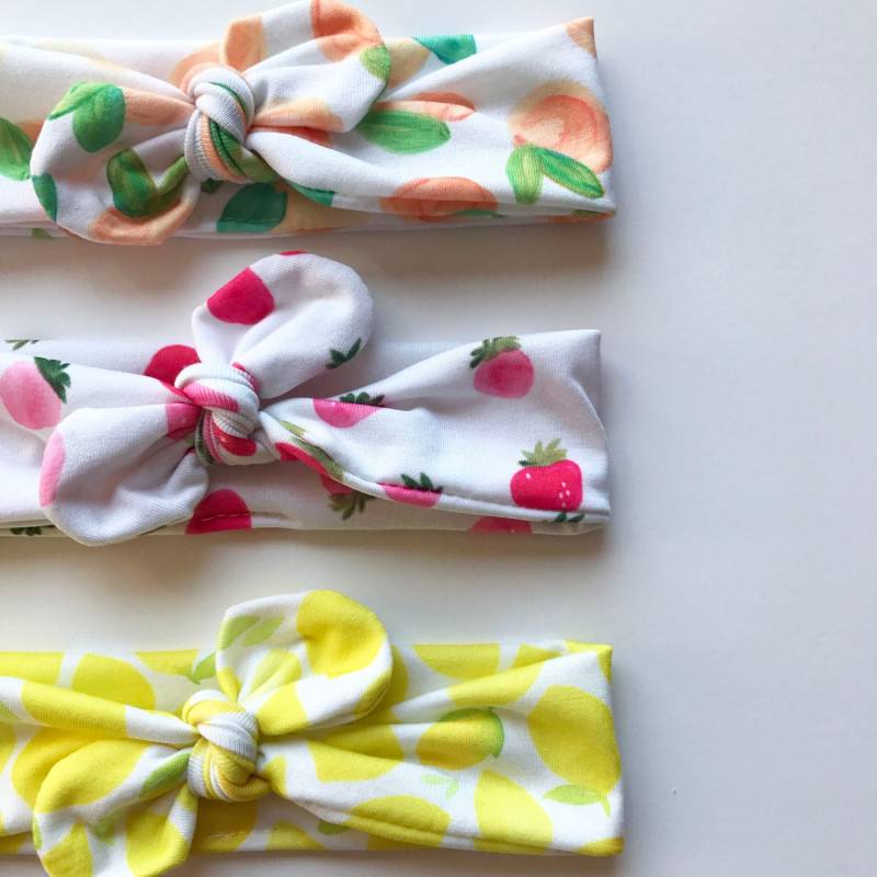 Pfirsich Erdbeere Oder Zitrone Top Knot Stirnbänder/Verstellbares Stirnband Head Wrap Säugling Baby Style von MissMaggPies
