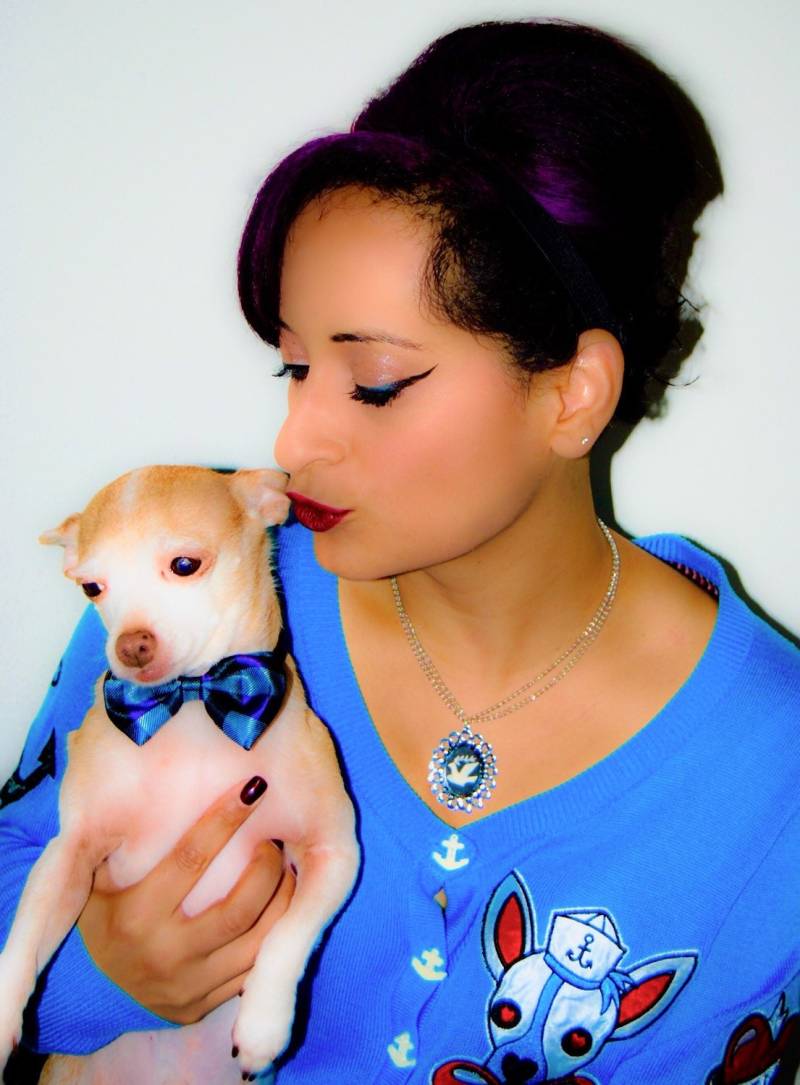 Halskette Mit Tauben Cameo Auf Kleinem Herzchen Rahmen Halskette Mit Tauben Cameo Auf Kleinem Herzchen Rahmen von MissMetalsJewellery