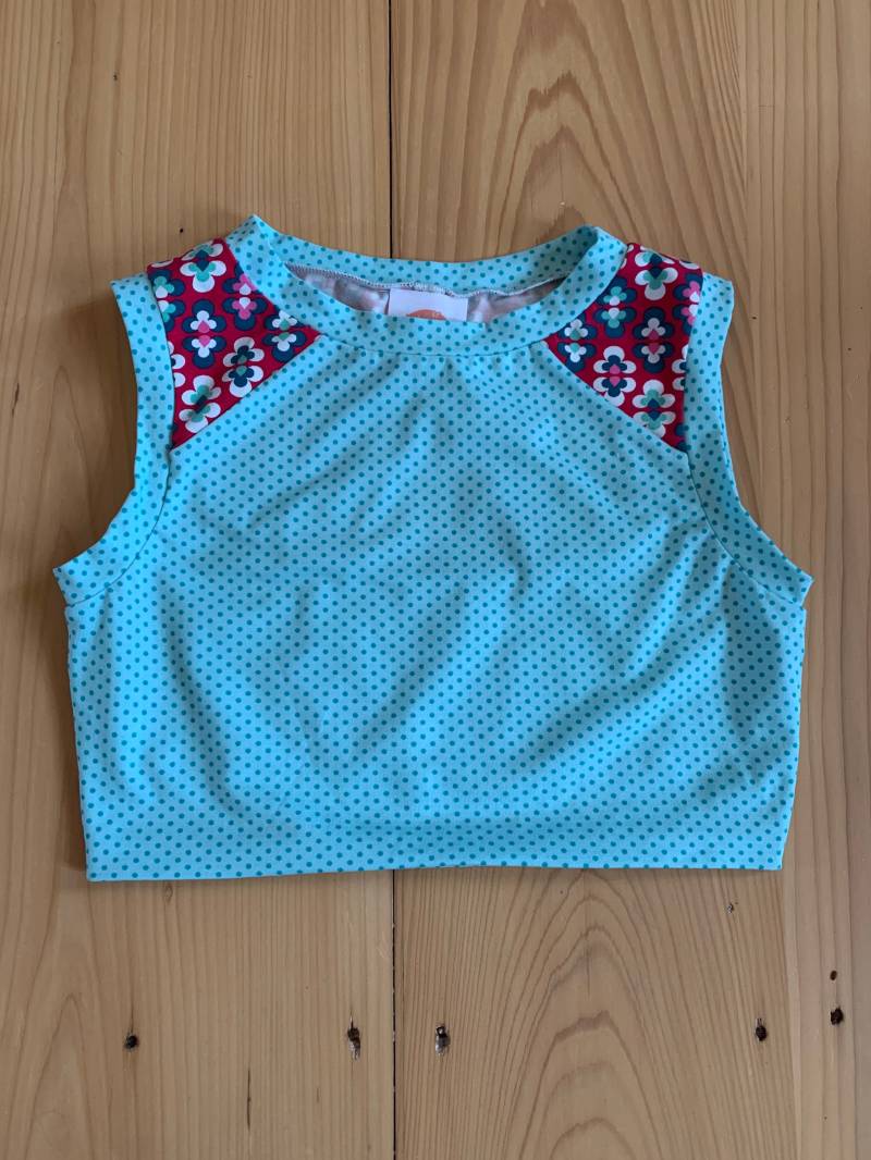 Cora Pole Dance Top in Mint Gepunktet Mit Retroblumenmuster An Der Schulter Und Im Oberen Rücken Cora Pole Dance Top in Mint Gepunktet Mit Retroblumenmuster An Der Schulter Und Im Oberen Rücken von MissMonkeyPolewear