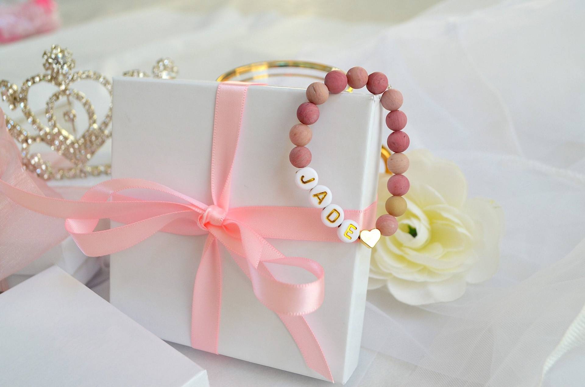18K Gold Herz Rosa Rhodonit Personalisierte Baby Armband, Neugeborene Schmuck Ostern Geschenkkorb, Mädchen Armband von MissPrincessStore