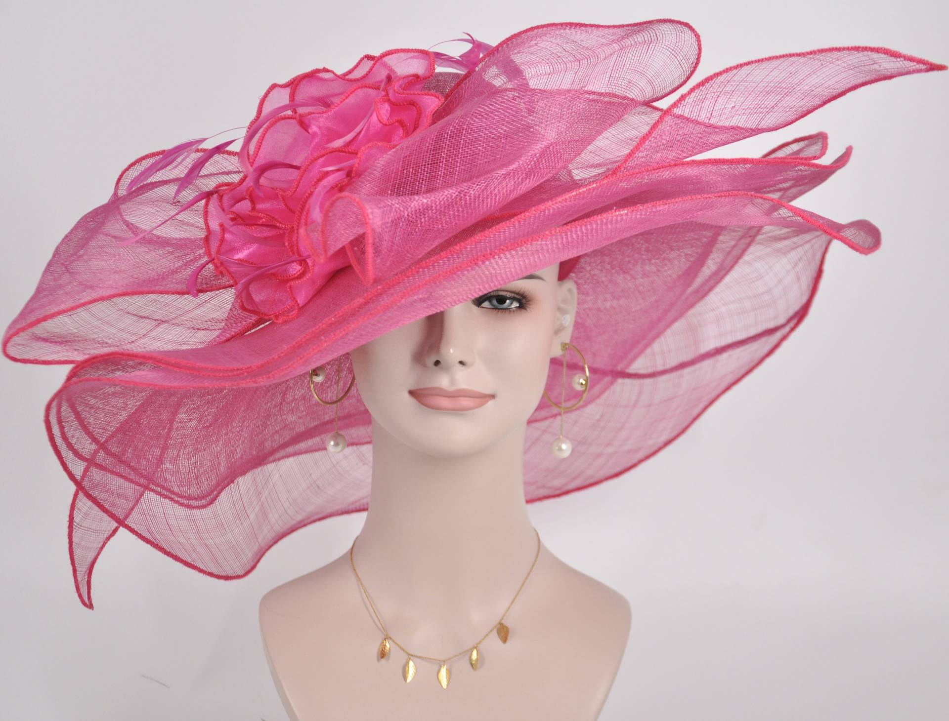 Kentucky Derby, Kirche, Hochzeit, Teeparty 3 Schichten 18 cm Breiter Rand Mit Großer Schleife Sinamay Hut Hot Pink von MissRaceKentuckyHat