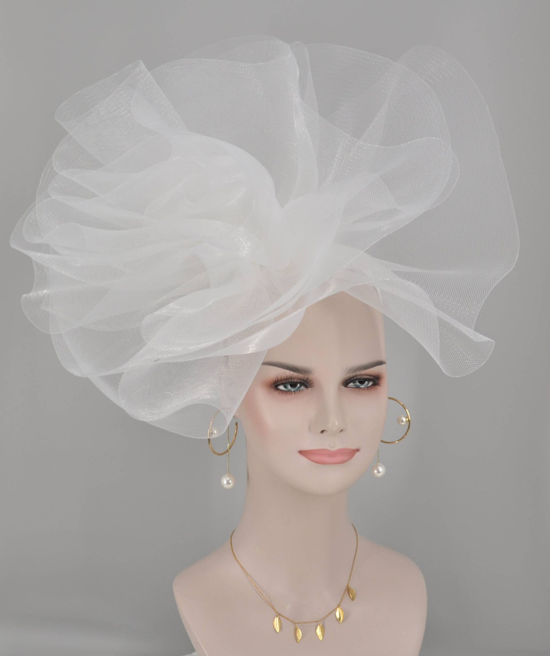 Kentucky Derby Hut Hochzeitshut Fascinator An Haarreif Damen Teeparty-Hut, Kirchenhut Cocktailhut Weiß von MissRaceKentuckyHat