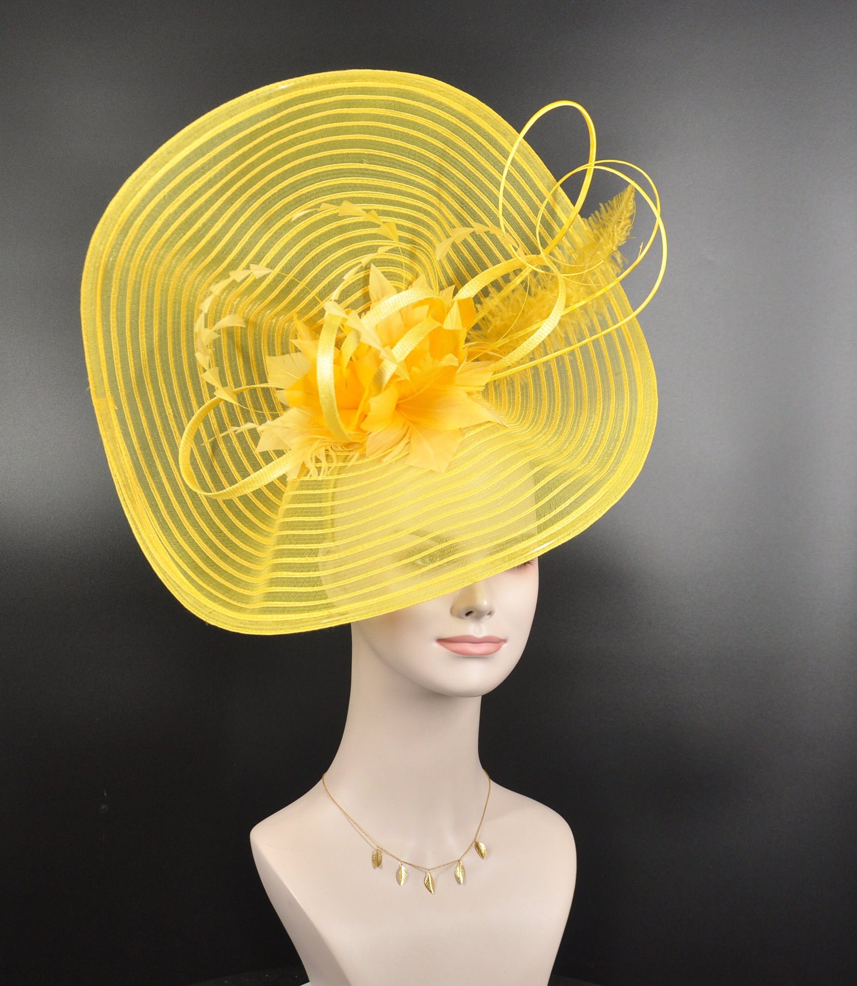 Süßer Jumbo Gelb Royal Ascot Pferderennen Eichen Tageshut Fascinator Kentucky Derby Hut Kirche Teehochzeit Partyhut von MissRaceKentuckyHat