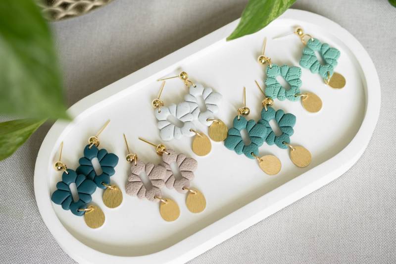 Polymer Clay Ohrringe | Lale Ton Statement Handgefertigt Weiß Gepunktet Geschenk Freundin Ohrschmuck von MissRoseDE