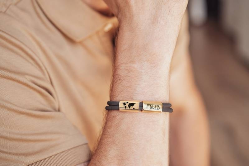 Weltenbummler Armband | Personalisierbares Geschenk Personalisiert Graviertes Mit Wunschtext von MissRoseDE
