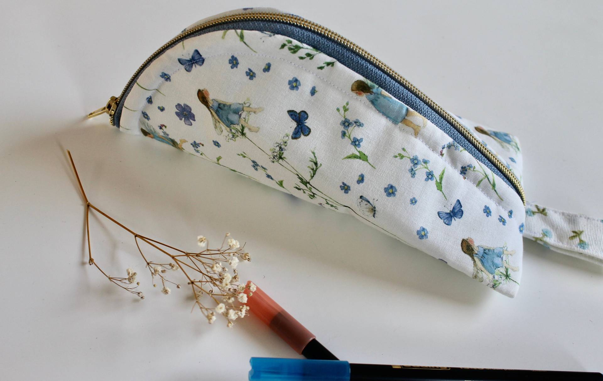 Kosmetiktäschchen, Etui, Schlafsack Mäppchen, Schlampermäppchen, Etui Für Strick, -Häkelnadeln, Daniela Drescher Elfengarten Blau von MissSophiesLaedchen