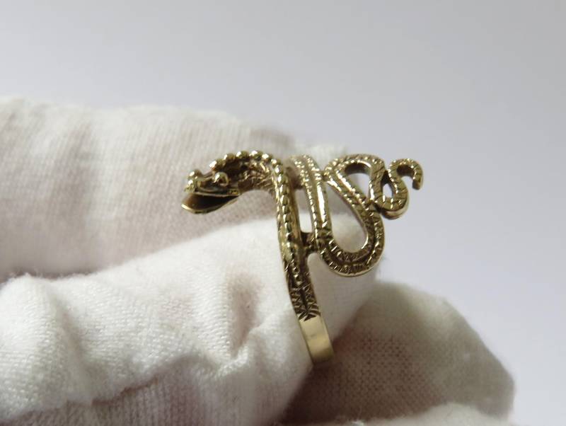 Vintage 333Er Gold Schlangenring Gr. 51 | D + Schmuckbox Hut von MissTellGeschenke