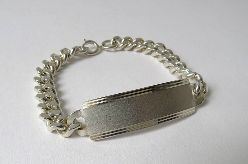 Vintage Alpacca Armband Mit Gravurplatte 70Er Jahre Panzerarmband Identitätsarmband von MissTellGeschenke