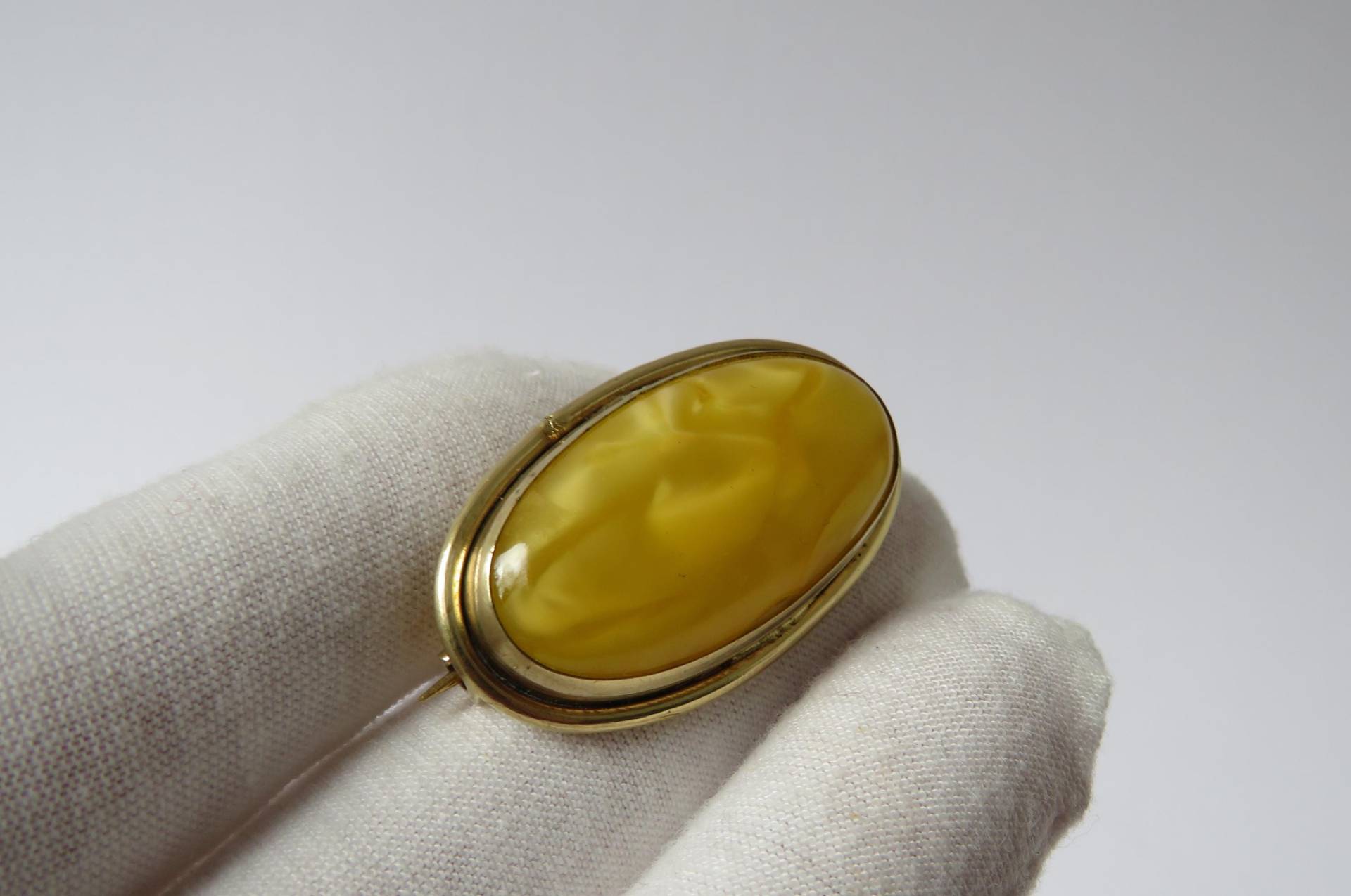 Vintage Bernstein Brosche Bernsteinbrosche Amber Butterscotch Vintage Bernstein Brosche Bernsteinbrosche Amber Butterscotch von MissTellGeschenke