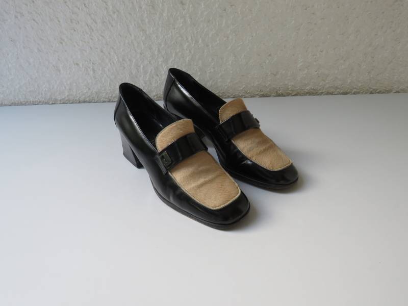 Vintage Joop Damenschuhe Gr. 37 1/2 Schwarz Leder + Fell Lederschuhe Pumps Vintage Joop Damenschuhe Gr. 37 1/2 Schwarz Leder + Fell Lederschuhe Pumps von MissTellGeschenke