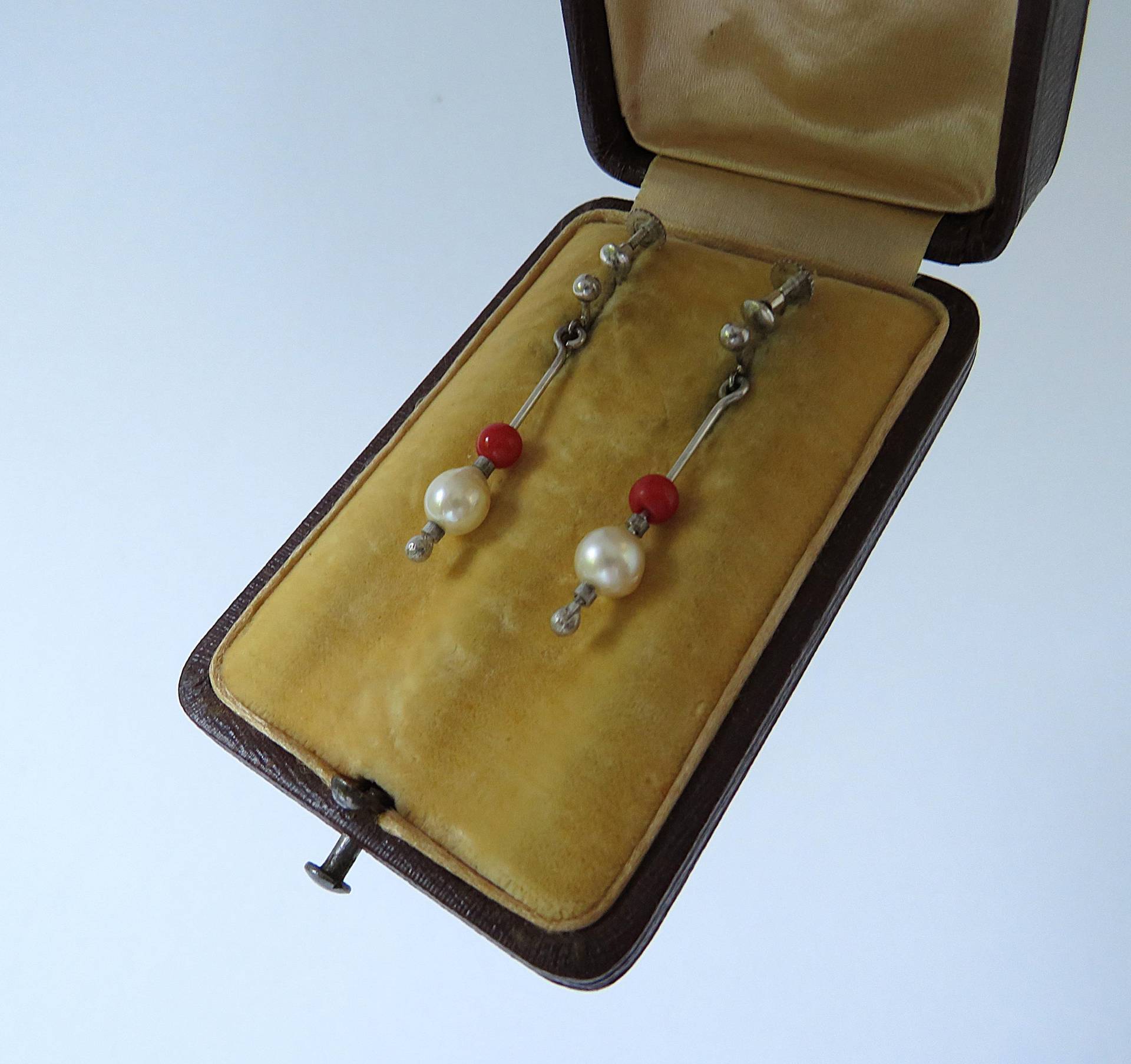 Vintage Schraubverschluß 925Er Silber Ohrschmuck Perle Koralle 30Er Jahre von MissTellGeschenke