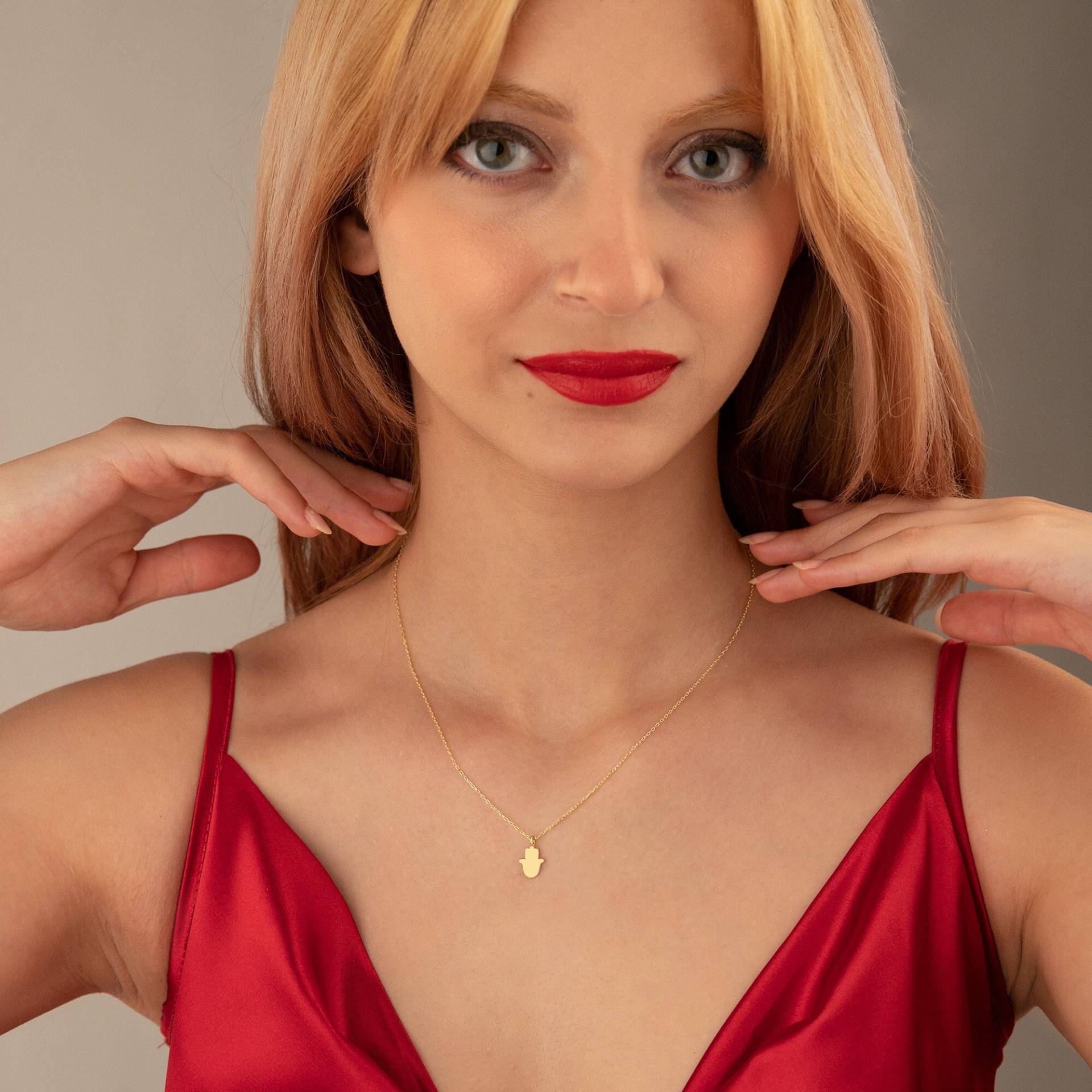14K Solid Gold Hamsa Halskette - Minimalist Hand Der Fatima Evil Eye Schutz Charm Echt Schmuck von MissTubiJewellery