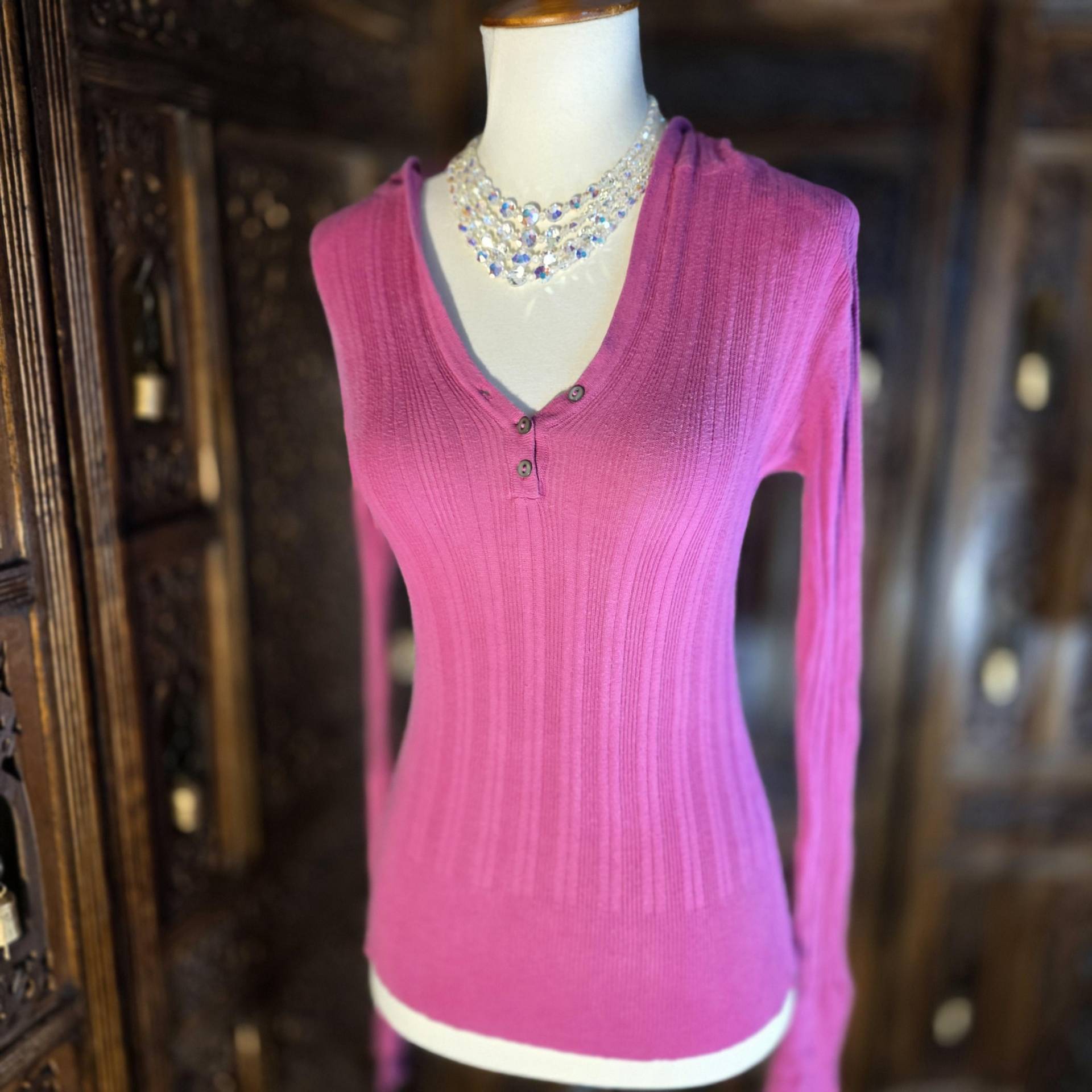 Wet Seal Pink Gerippter Bodycon Hoodie - Baumwolle V-Neck, Y2K Style von MissZulaBoutique