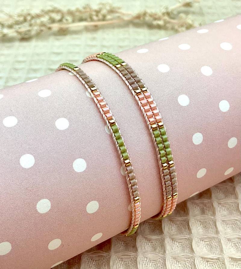 Armband Aus Miyuki Perlen in Rosa Grün Mit Geschenkkarte Armband Aus Miyuki Perlen in Rosa Grün Mit Geschenkkarte von Missboysenberry