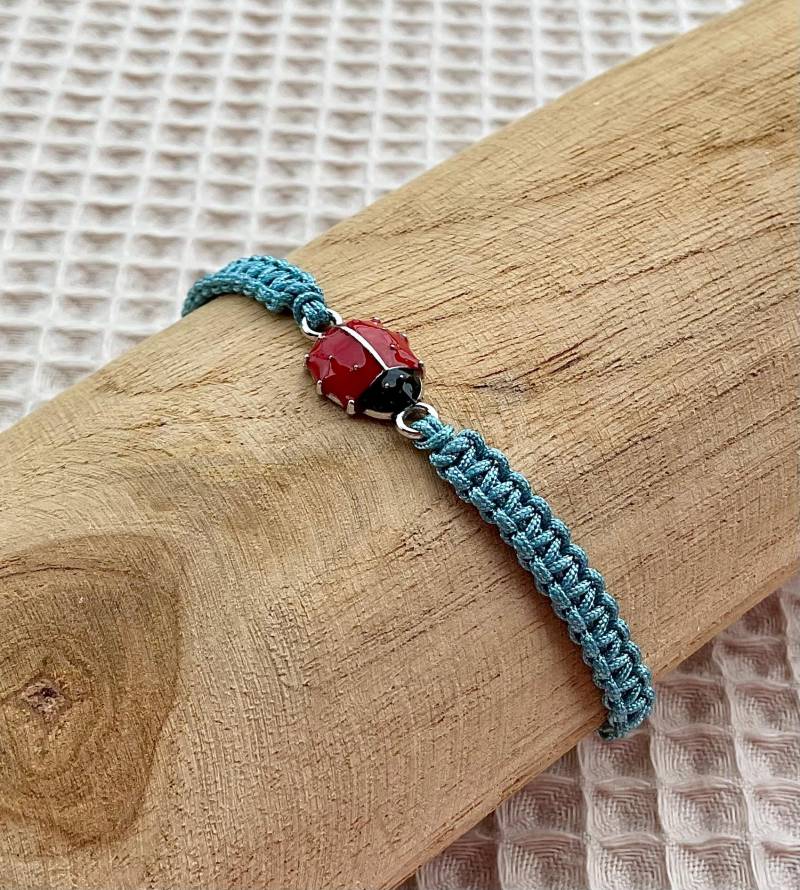 Glücksbringer Armband Mit Vintage Marienkäfer in Deiner Wunschfarbe Glücksbringer Armband Mit Vintage Marienkäfer in Deiner Wunschfarbe von Missboysenberry