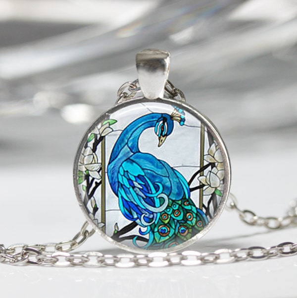 Blauer Pfau Halskette Vogel Schmuck Natur Glaskuppel Kunst Anhänger in Bronze Oder Silber Mit Kette Inklusive von MissingPiecesStudio