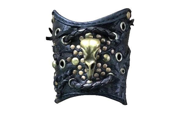 Nieten Schwarz Leder Armreif Steampunk Skull Armband von MissionLeatherWear