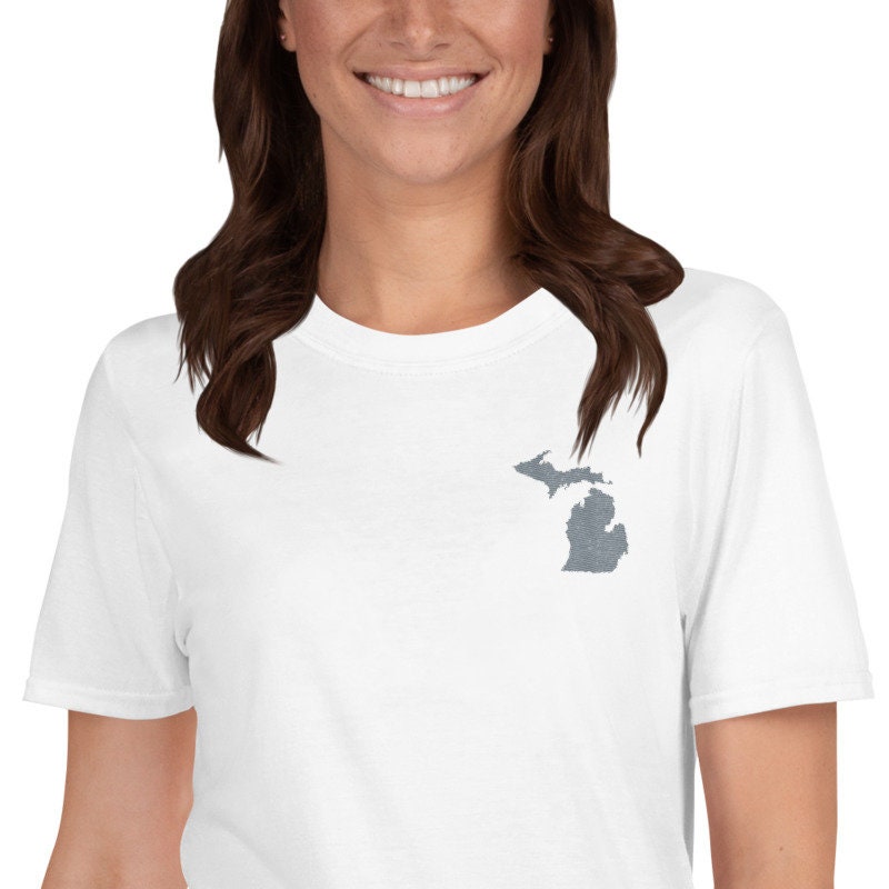 Michigan Shirt Home State Gestickt Karte Michigan Shirt Home State Gestickt Karte von MissionMint