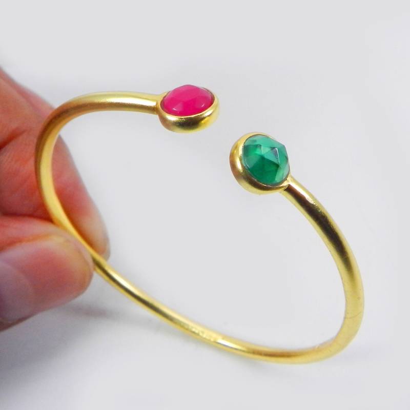 Apatite Hydro & Fuchsia Chalcedon Gold Handgefertigte Verstellbare Lünette Einstellung Cuff Armband von MissomaSantiago
