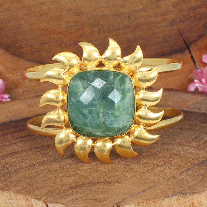 Aquamarin Edelstein Armreif, Frauen Adjsutable Vergoldeter Designer Schmuck von MissomaSantiago