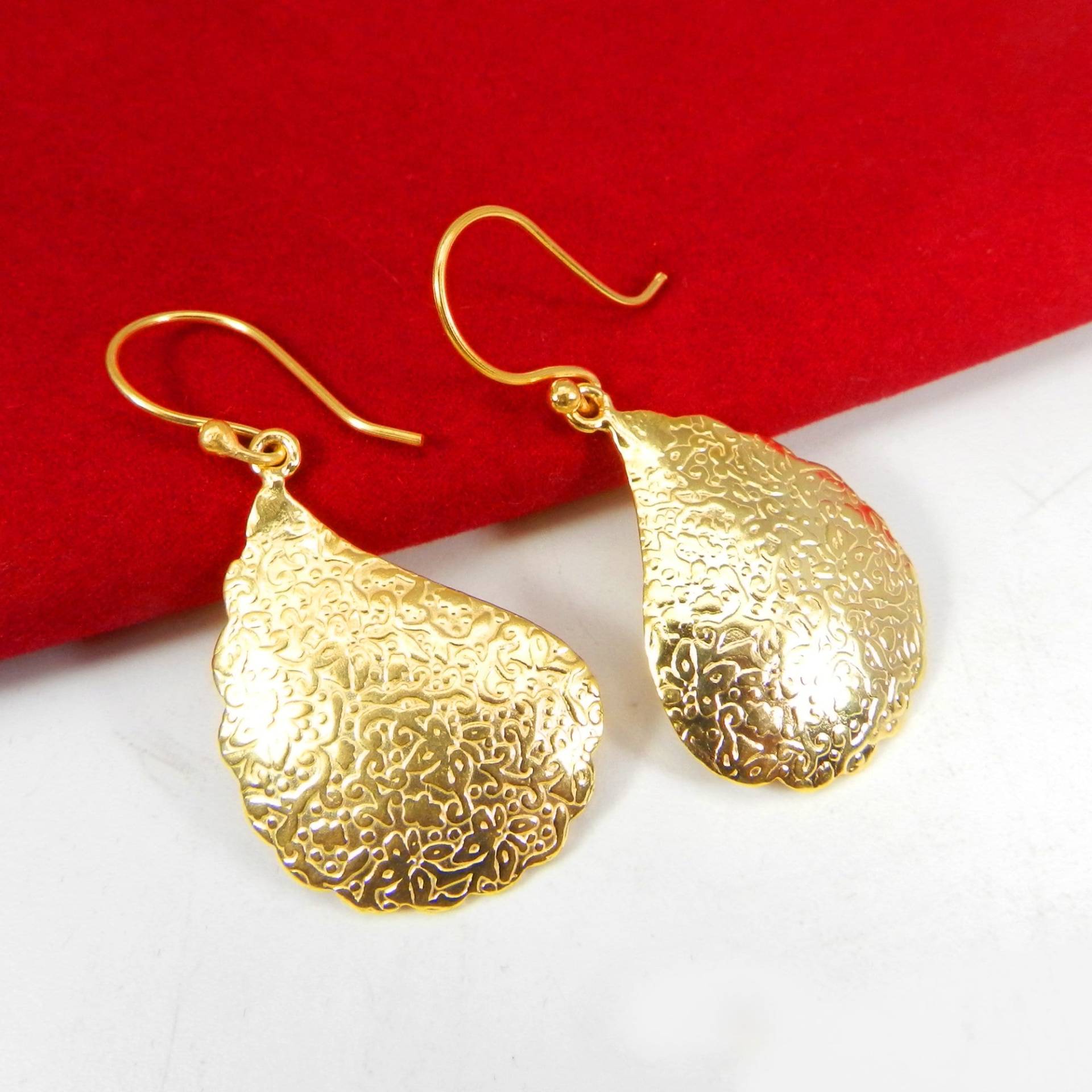 Frauen Baumeln Ohrringe, Gold Geschenke Schmuck, Handgemachte Strukturierte Geschenkideen Für Sie, Messing Ohrringe von MissomaSantiago