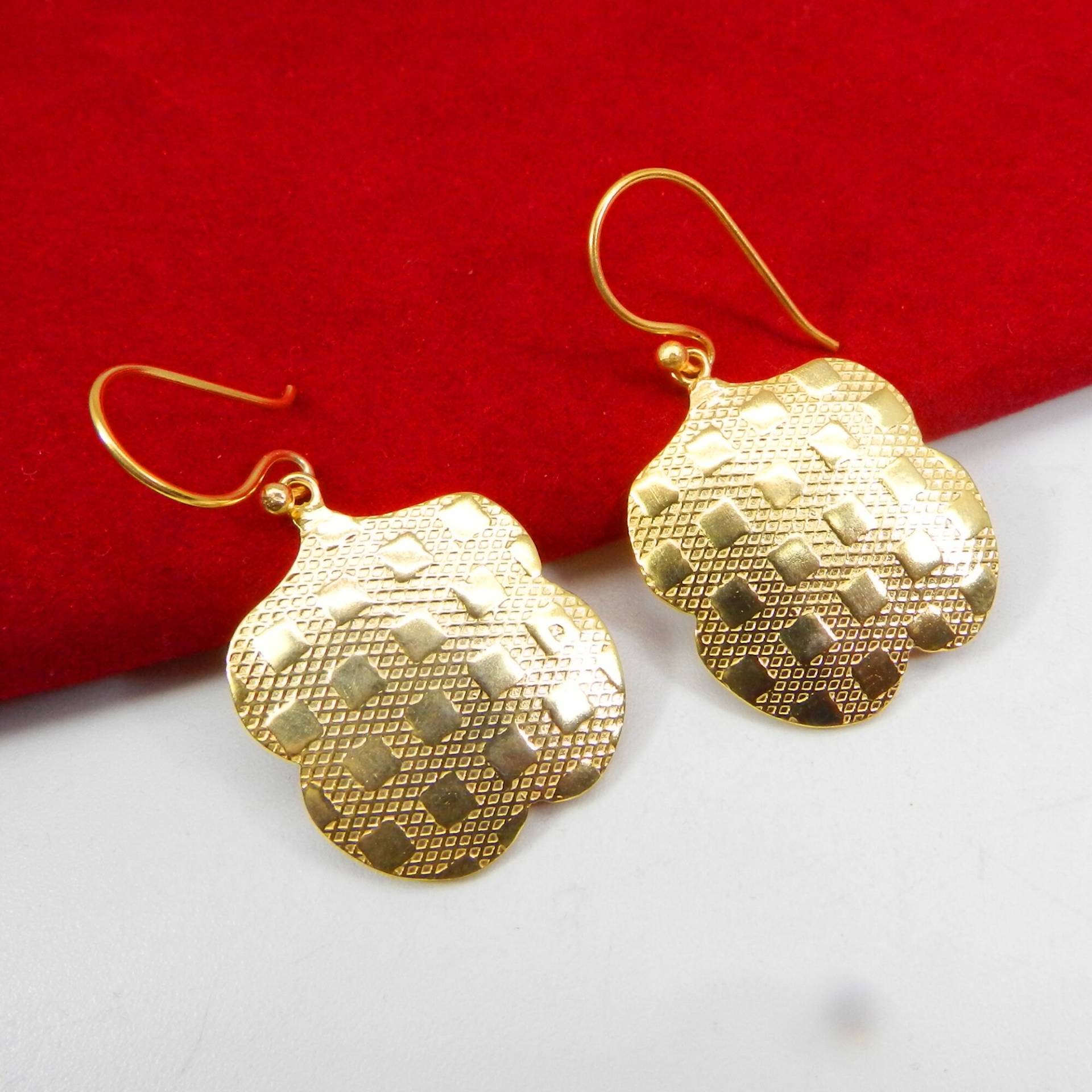 Frauen Baumeln Ohrringe, Vergoldete Handgemachte Geschenk Für Sie, Geburtstag Schmuck, Mode Ohrringe von MissomaSantiago