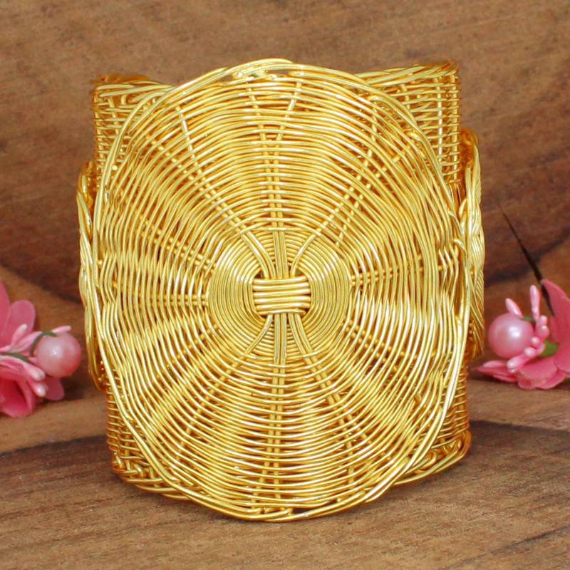 Frauen Wire Wrapped Armband, Vergoldeter Schmuck, Verstellbares Handgemachter Designer Brautparty Armband von MissomaSantiago