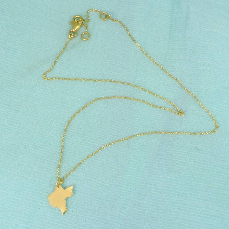 Handgemachte Afrika Map Anhänger Halskette - Vergoldetes Messing von MissomaSantiago
