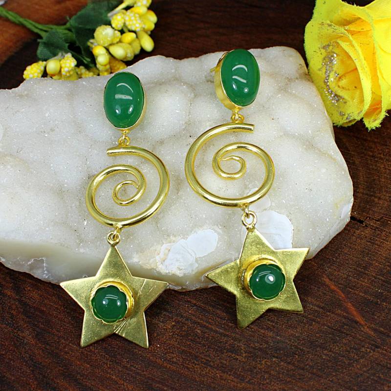 Handgemachte Grüner Onyx Ohrringe Messing Stern Edelstein Ohrringe von MissomaSantiago