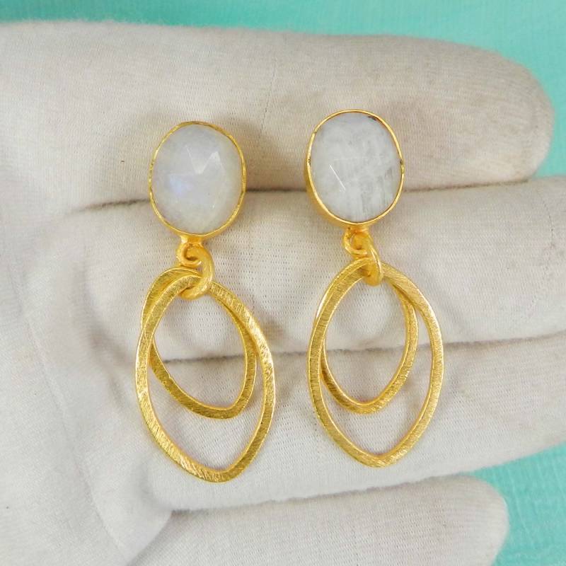 Handgemachte Vergoldete Mondstein Ohrringe von MissomaSantiago