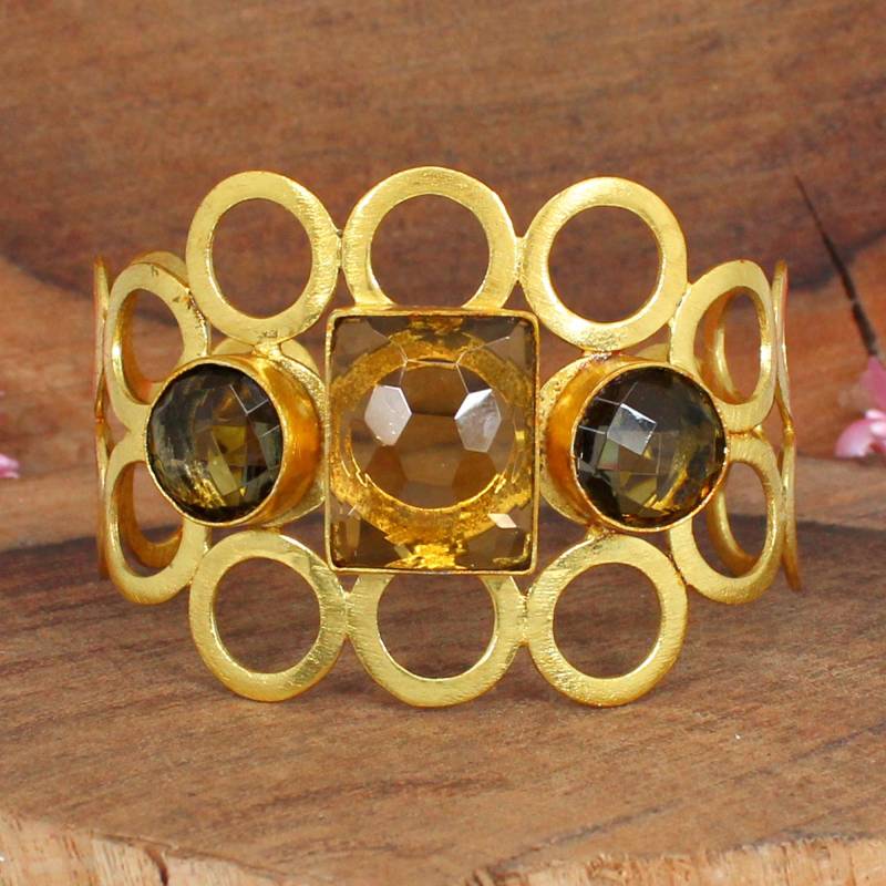 Handgemachter Rauchiger Citrin Edelstein Armreif Vergoldetes Armreif von MissomaSantiago