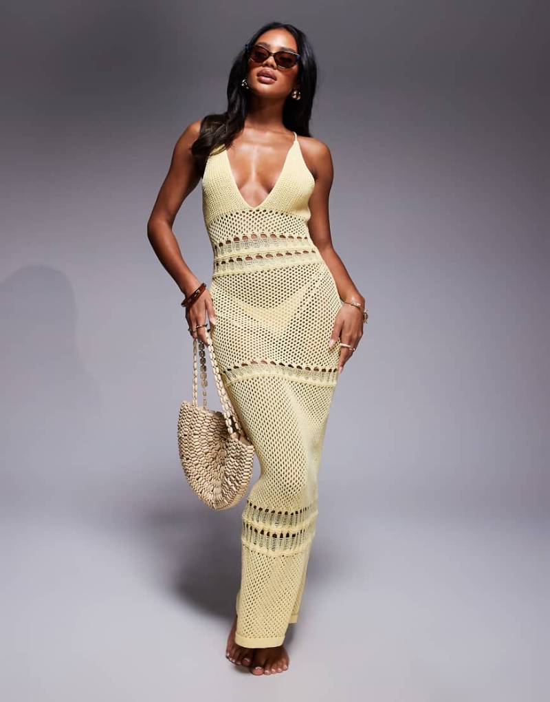 Missy Empire - Strand-Maxikleid aus Strickstoff in Gelb mit tiefem Ausschnitt und überkreuztem Bindedetail am Rücken von Missyempire