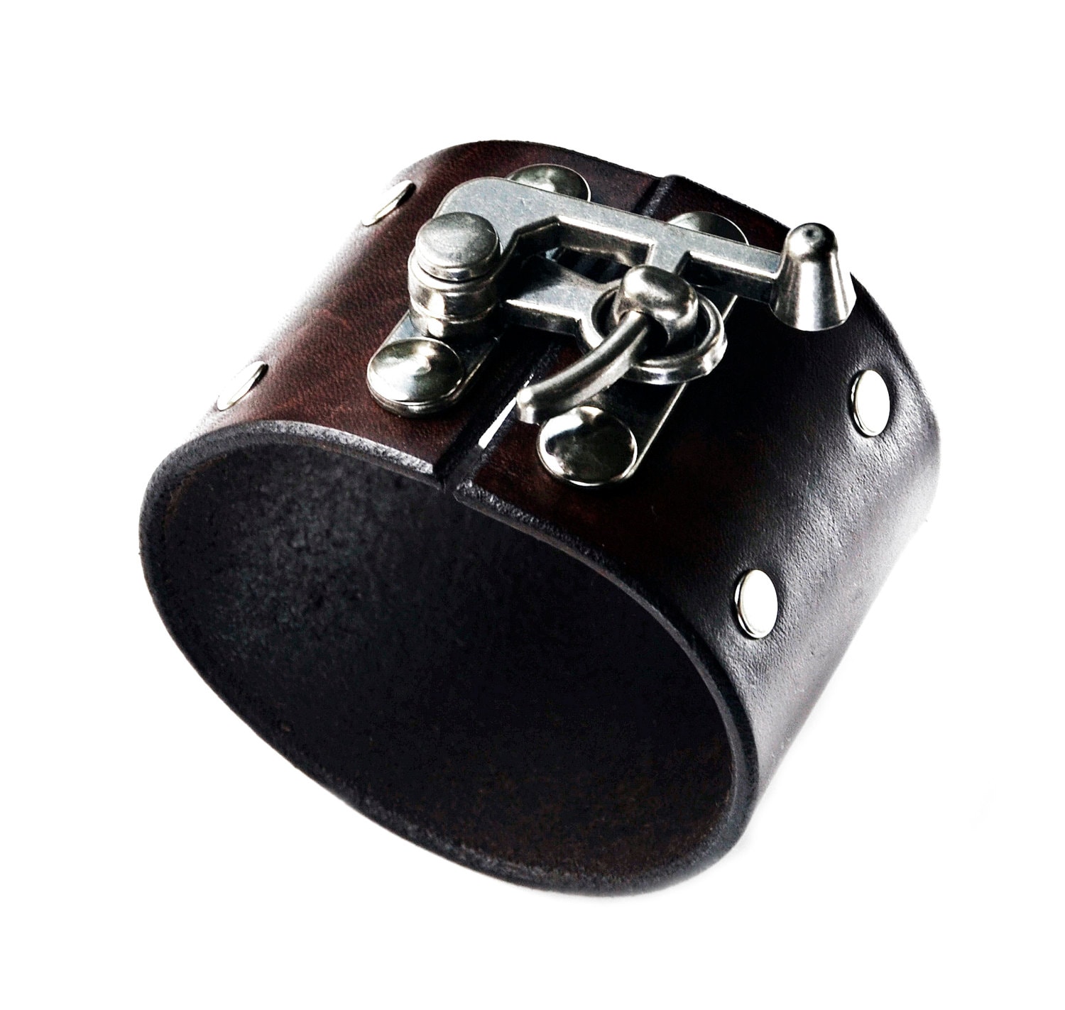 Personalisierbare Armspange Aus Leder - Einzigartiges Handgemachtes Geschenk Geschenkverpackung Im Angebot Personalisierbare Armspange Aus Leder - Einzigartiges Handgemachtes Geschenk Geschenkverpackung Im Angebot von MisterAccessories
