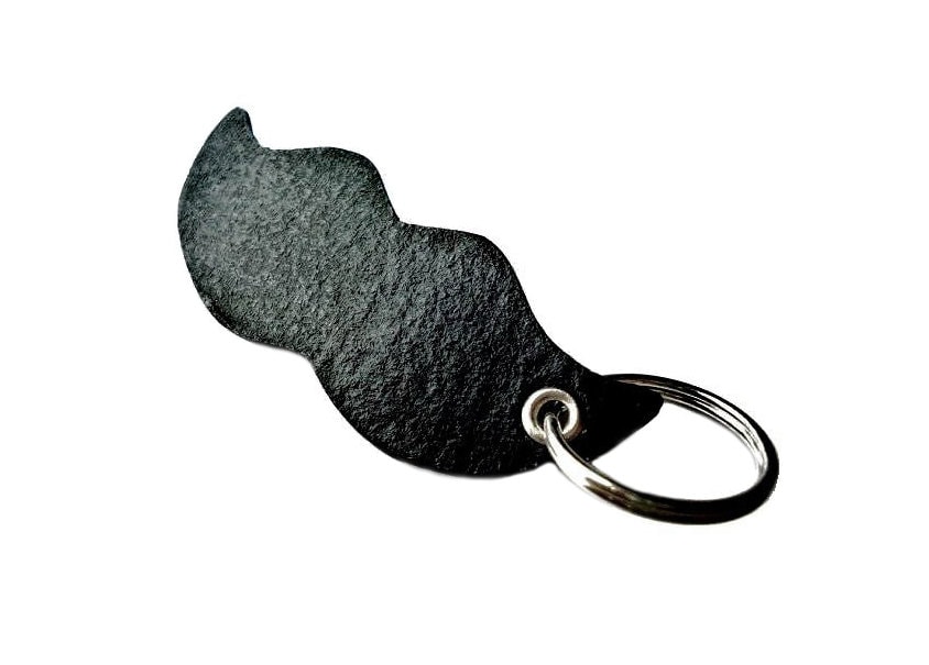 Personalisierbarer Leder Schnurrbart Schlüsselanhänger - Einzigartiges Handgemachtes Geschenk Boxed Im Angebot Personalisierbarer Leder Schnurrbart Schlüsselanhänger - Einzigartiges Handgemachtes Geschenk Boxed Im Angebot von MisterAccessories