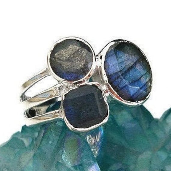 Designer Facettierter Labradorit Ring, 925 Sterling Silber Blauer Edelstein Ring Für Frauen, Chunky Boho Schmuck, Mistry Gems, R47Lab von MistryGems