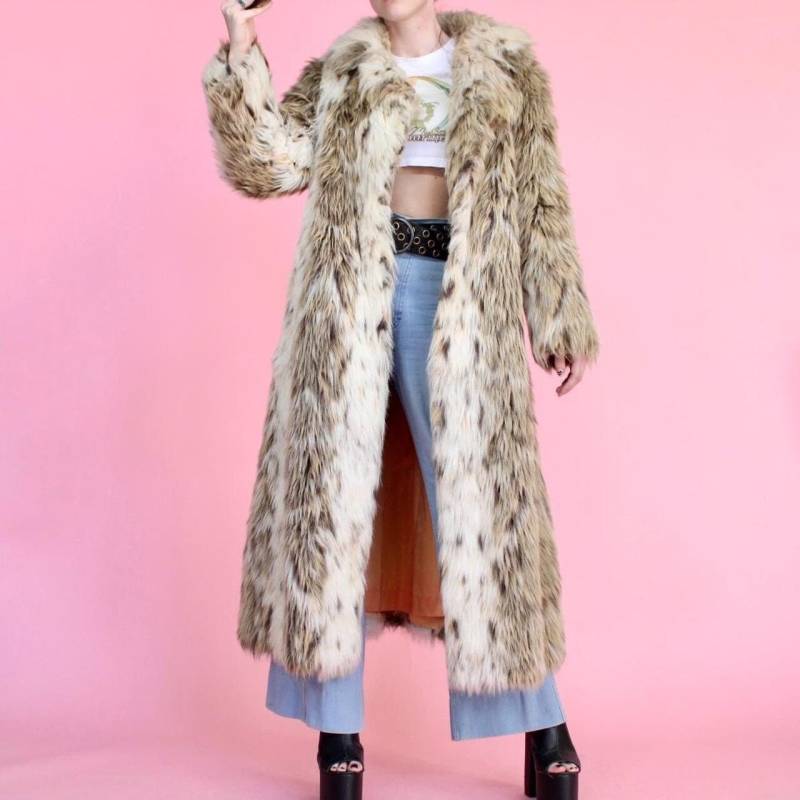Vintage 70Er Jahre Kunstpelz Trenchcoat Vintage 70Er Jahre Kunstpelz Trenchcoat von MistyMountainVint