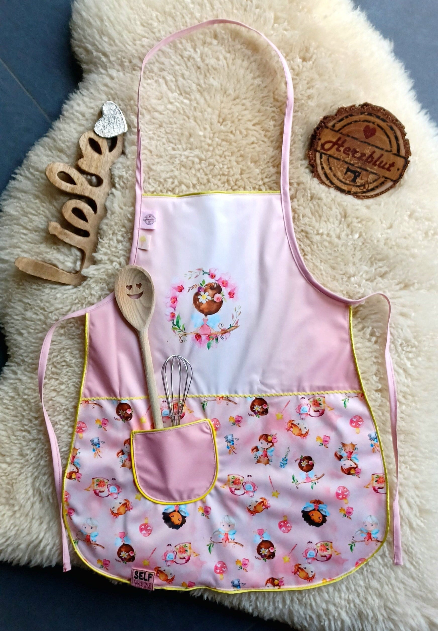 Kinderschürze, Kochschürze, Bastelschürze, Werkenschürze, Kinder, Wasserundurchlässiger Pul Kinderschürze, Kochschürze, Bastelschürze, Werkenschürze, Kinder, Wasserundurchlässiger Pul von MitHerzblutVonJana